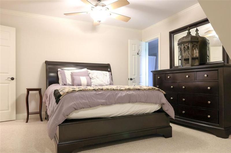 Image for property 8 Irwin Court, Rome, GA 30165