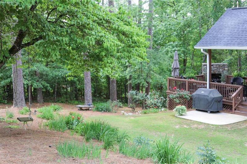 Image for property 8 Irwin Court, Rome, GA 30165