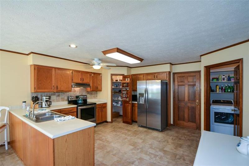 Image for property 118 HERITAGE Way, Peachtree City, GA 30269