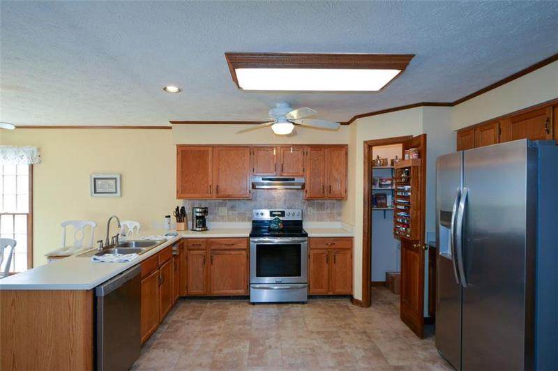 Image for property 118 HERITAGE Way, Peachtree City, GA 30269
