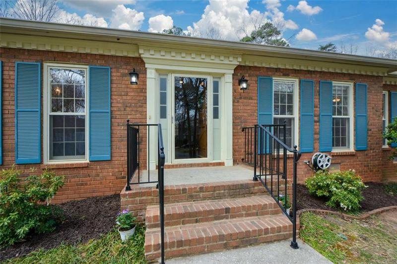 Image for property 118 HERITAGE Way, Peachtree City, GA 30269