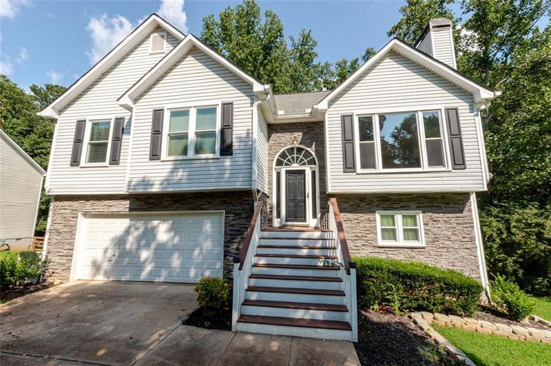 Image for property 7030 WESSEX Way, Cumming, GA 30028