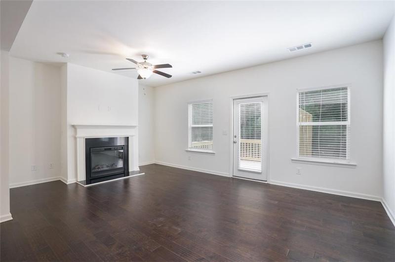 Image for property 886 Society Circle, Atlanta, GA 30331