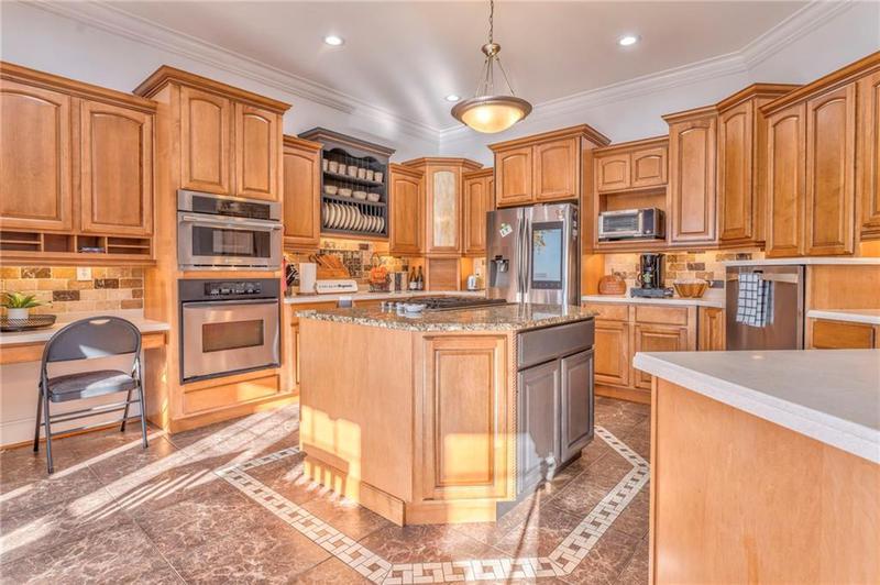 Image for property 31 Meadow Lakes Terrace, Cedartown, GA 30125
