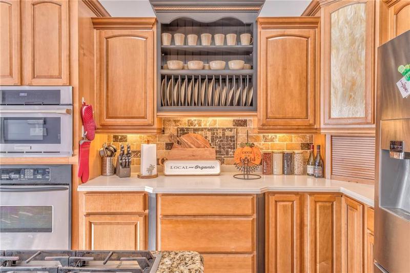 Image for property 31 Meadow Lakes Terrace, Cedartown, GA 30125