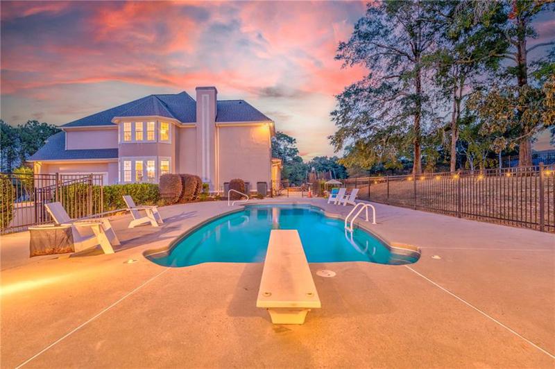 Image for property 31 Meadow Lakes Terrace, Cedartown, GA 30125