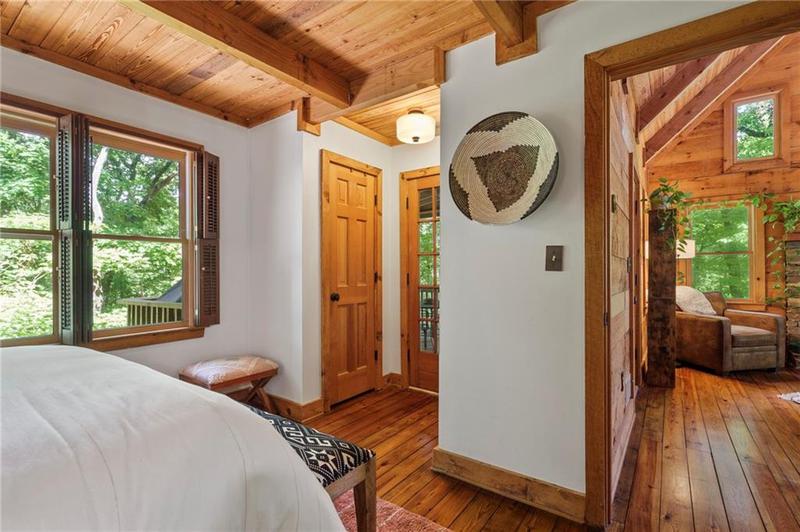 Image for property 15 Gentle Dove Walk, Big Canoe, GA 30143