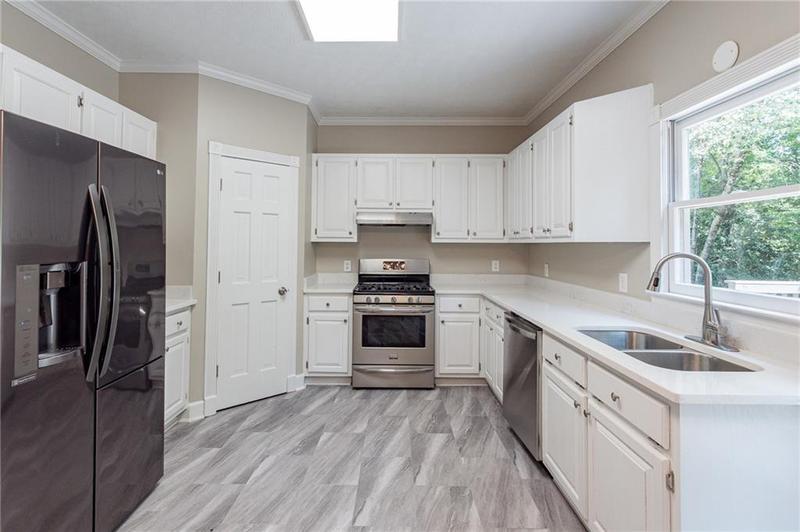 Image for property 55 Glenridge Drive, Newnan, GA 30265