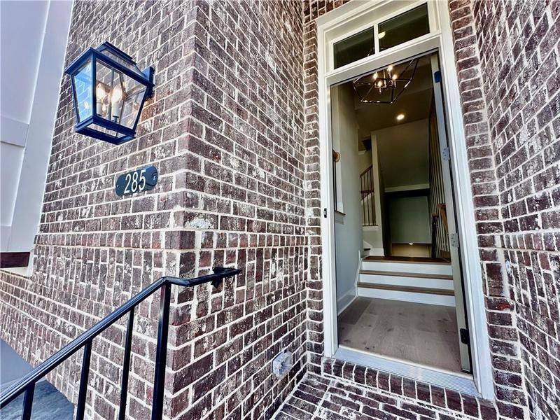 Image for property 285 Briscoe Way 2, Alpharetta, GA 30009