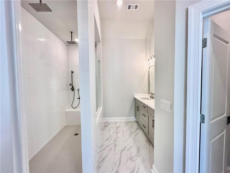 Image for property 285 Briscoe Way 2, Alpharetta, GA 30009