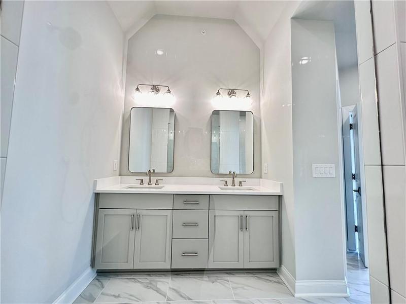 Image for property 285 Briscoe Way 2, Alpharetta, GA 30009