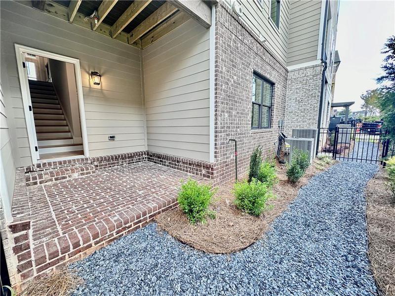 Image for property 285 Briscoe Way 2, Alpharetta, GA 30009