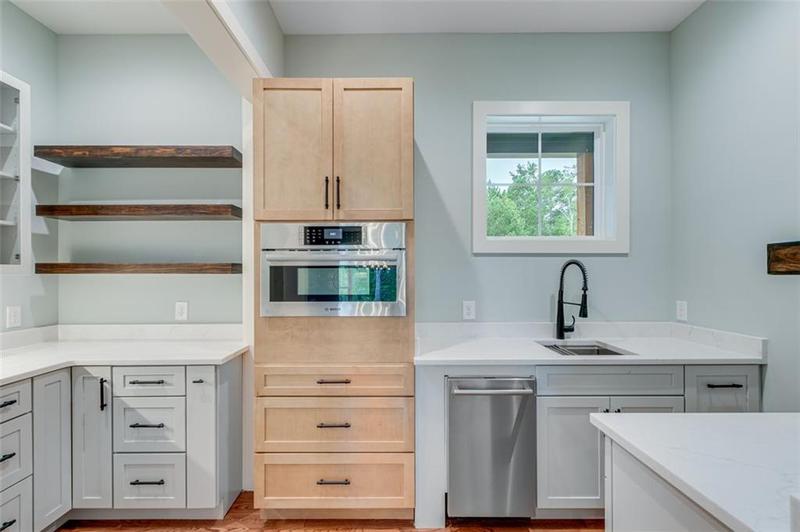Image for property 6106 BLUEWATER Boulevard, Gainesville, GA 30506