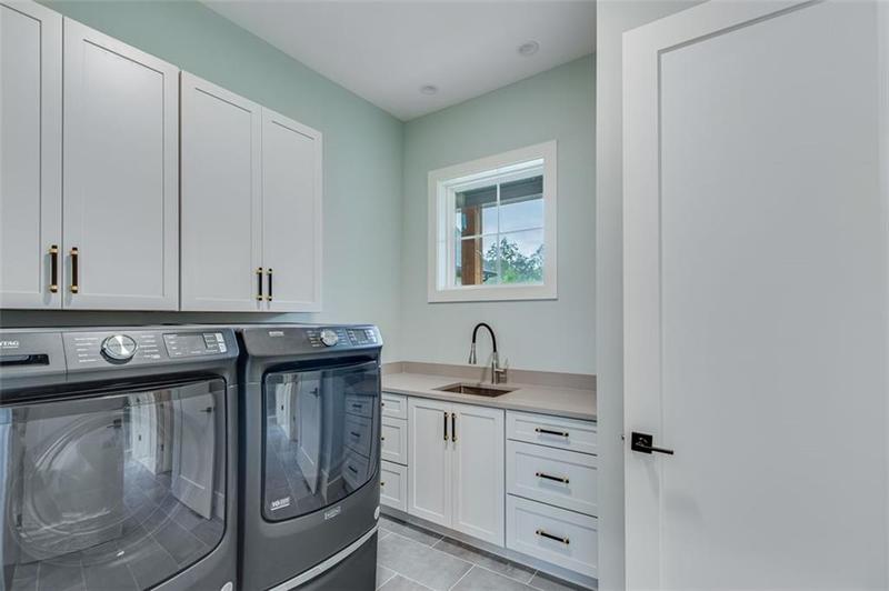 Image for property 6106 BLUEWATER Boulevard, Gainesville, GA 30506