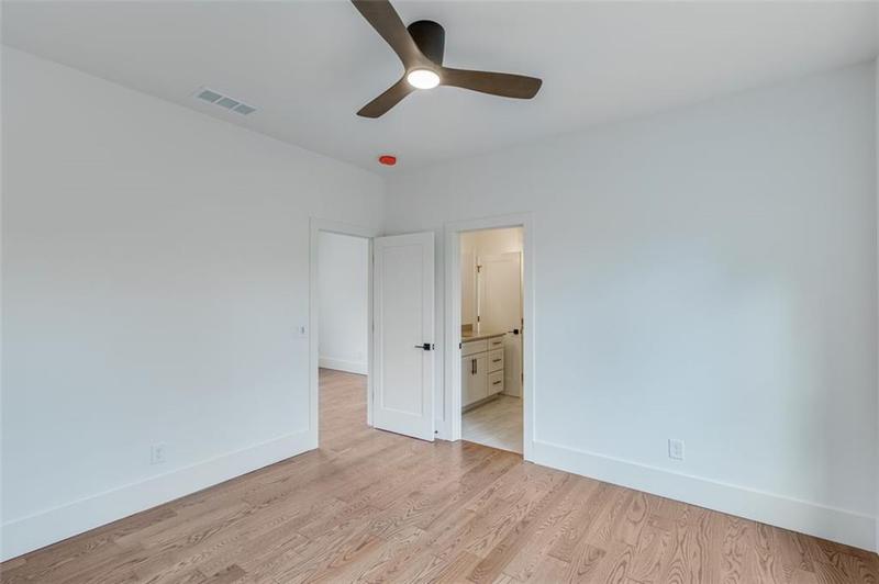 Image for property 6106 BLUEWATER Boulevard, Gainesville, GA 30506