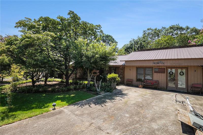 Image for property 262 Holly Drive, Winder, GA 30680