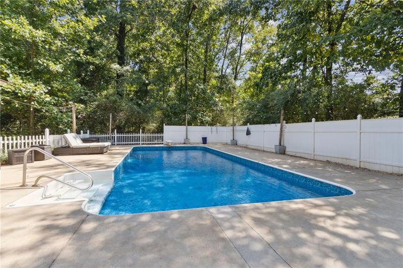Image for property 34 Smokey Hollow Road, Jefferson, GA 30549