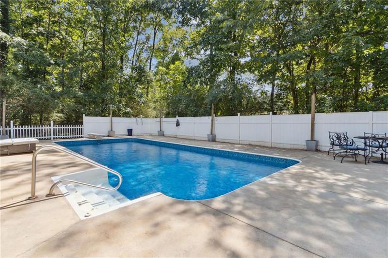 Image for property 34 Smokey Hollow Road, Jefferson, GA 30549