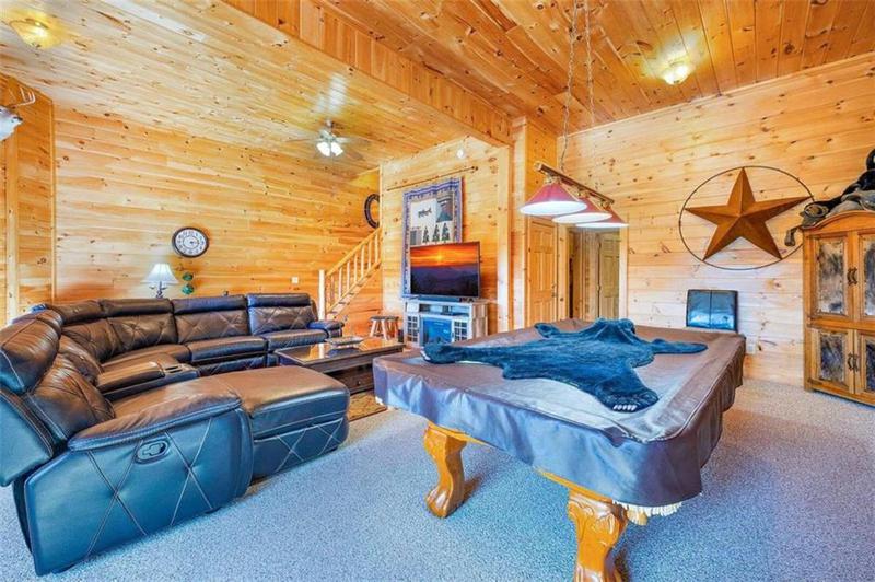 Image for property 192 Oak Ridge Way, Morganton, GA 30560