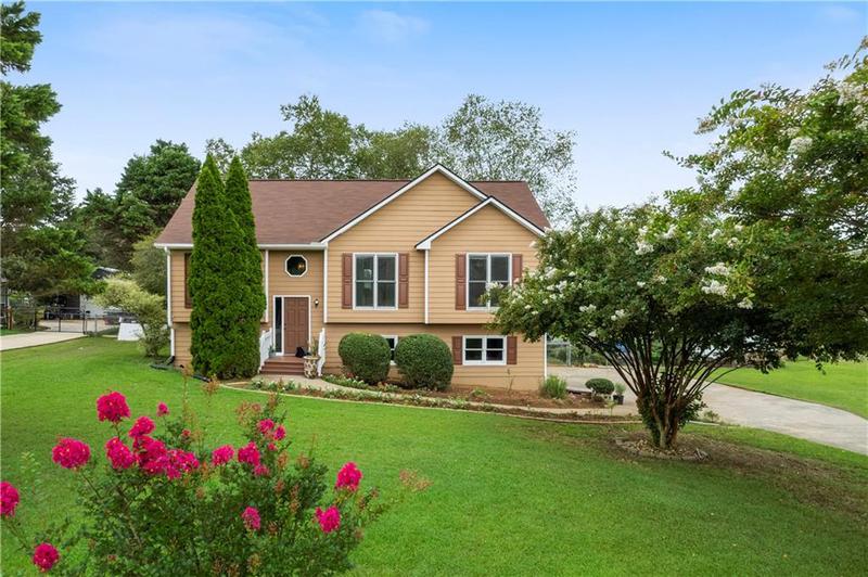 Image for property 520 Brown Farm Road, Cartersville, GA 30120