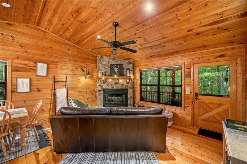 Image for property 45 Ridge view Drive, Blue Ridge, GA 30513