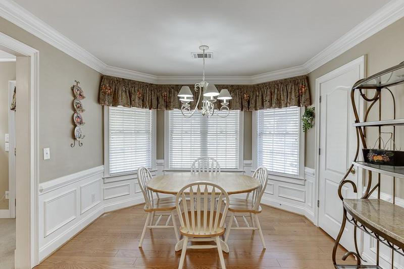 Image for property 905 Cruce Lake Drive, Hoschton, GA 30548