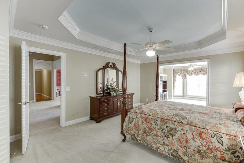 Image for property 905 Cruce Lake Drive, Hoschton, GA 30548