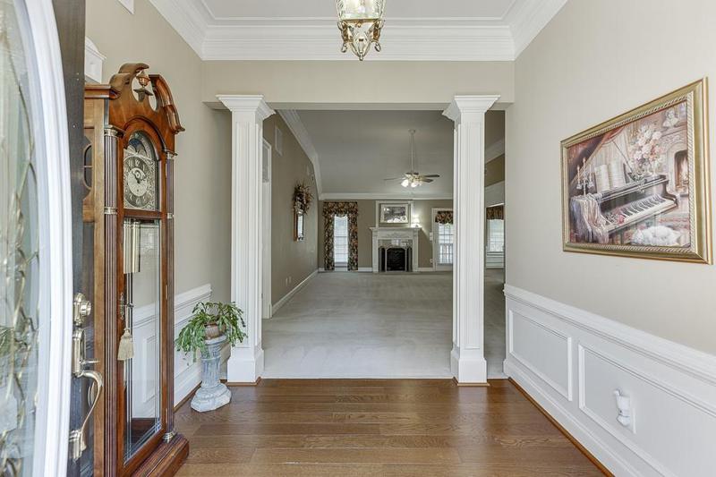 Image for property 905 Cruce Lake Drive, Hoschton, GA 30548