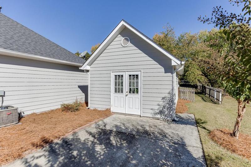 Image for property 905 Cruce Lake Drive, Hoschton, GA 30548