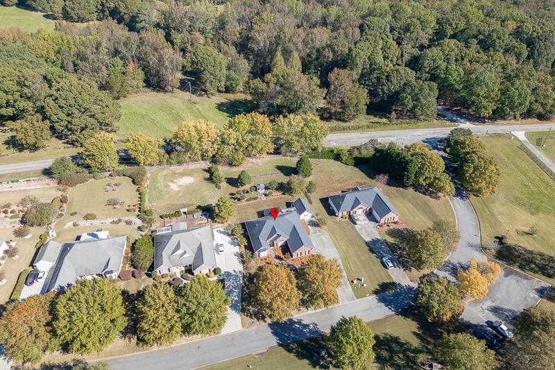 Image for property 905 Cruce Lake Drive, Hoschton, GA 30548