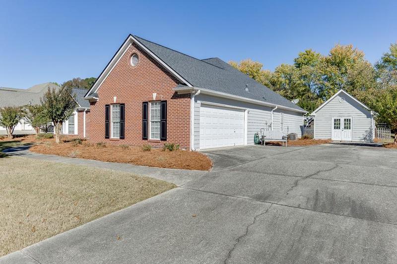 Image for property 905 Cruce Lake Drive, Hoschton, GA 30548