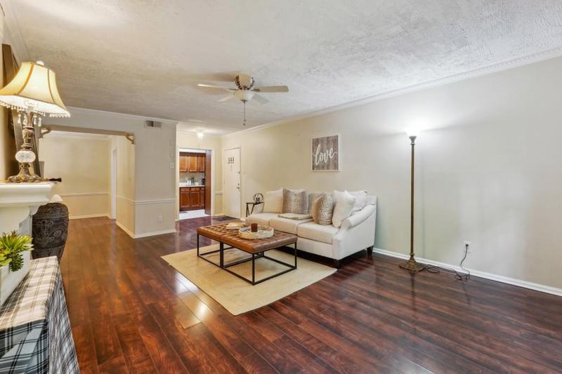 Image for property 6851 Roswell Road L-2, Sandy Springs, GA 30328