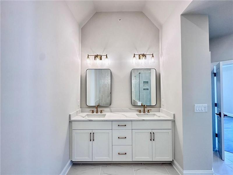 Image for property 265 Briscoe Way 4, Alpharetta, GA 30009