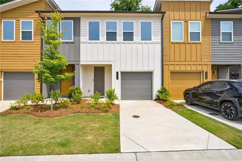 Image for property 1624 Gunnin Trace, Atlanta, GA 30318
