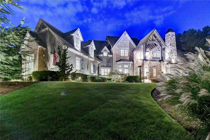 Image for property 829 Big Horn Hollow, Suwanee, GA 30024