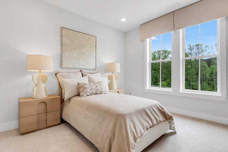 Image for property 913 Echo Park Drive, Suwanee, GA 30024