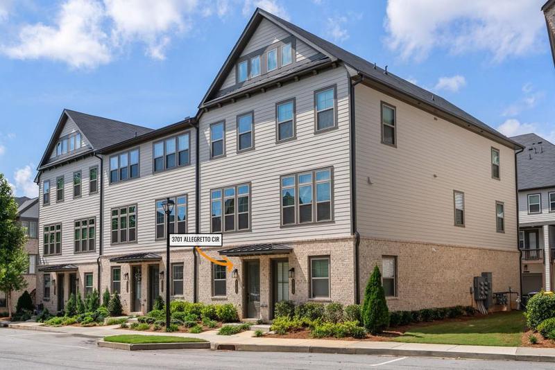 Image for property 3701 Allegretto Circle, Atlanta, GA 30339