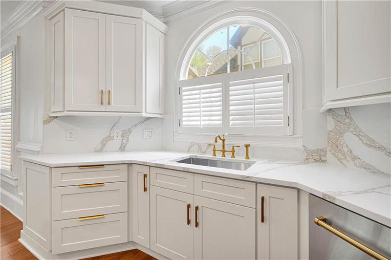 Image for property 8120 Turnberry Way, Duluth, GA 30097
