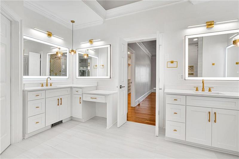 Image for property 8120 Turnberry Way, Duluth, GA 30097
