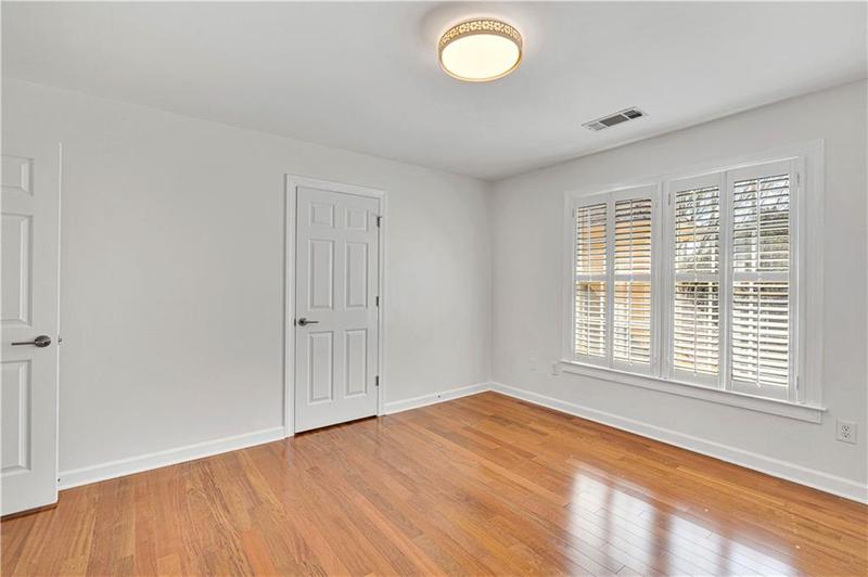 Image for property 8120 Turnberry Way, Duluth, GA 30097