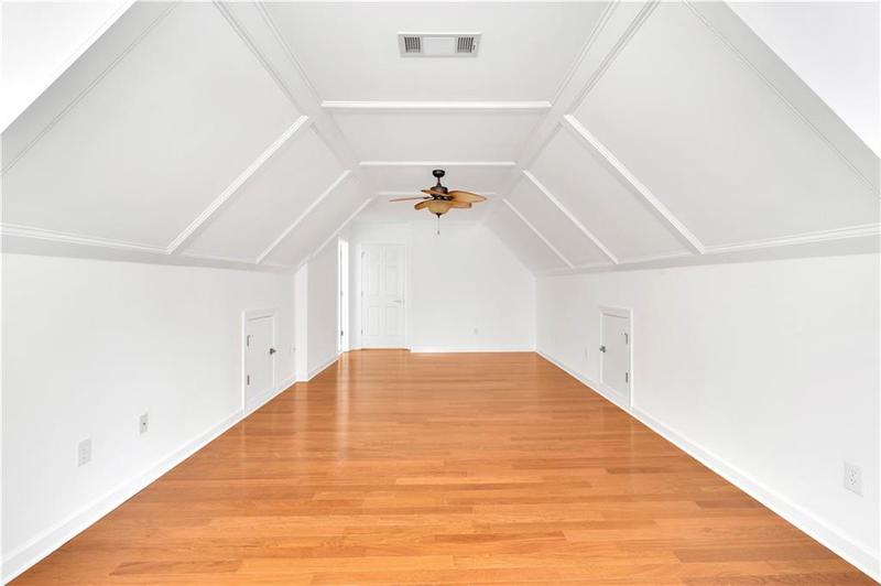 Image for property 8120 Turnberry Way, Duluth, GA 30097