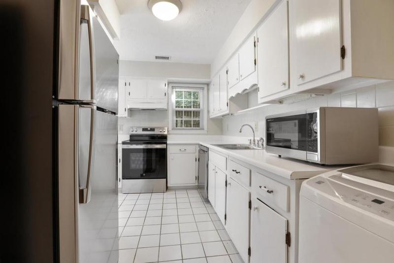 Image for property 2374 Farmstead Circle, Smyrna, GA 30080