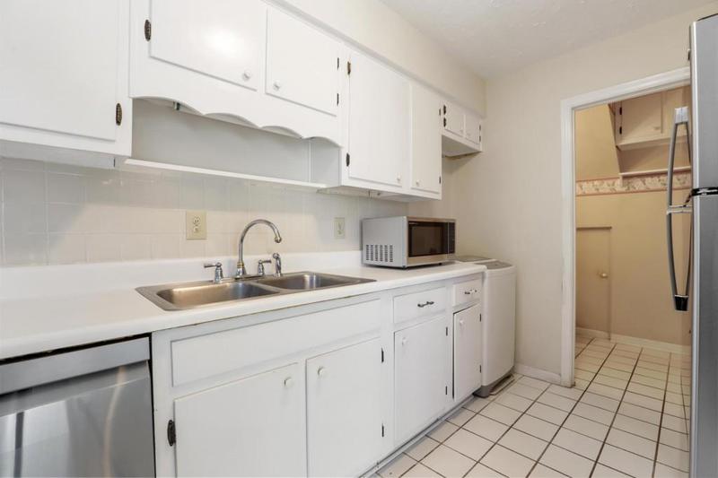 Image for property 2374 Farmstead Circle, Smyrna, GA 30080