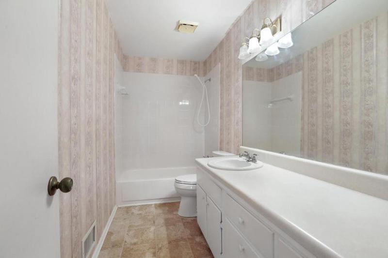 Image for property 2374 Farmstead Circle, Smyrna, GA 30080