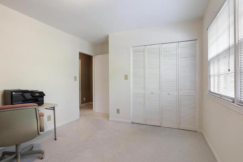 Image for property 2374 Farmstead Circle, Smyrna, GA 30080