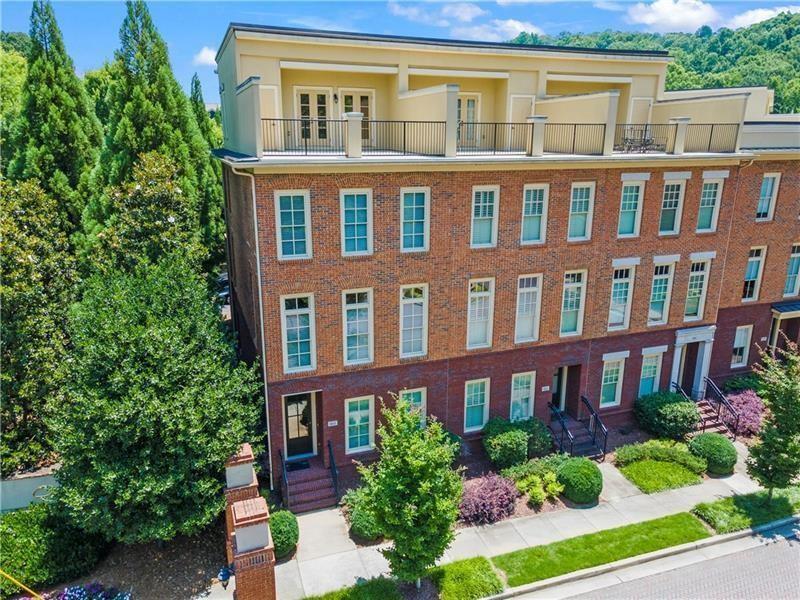 Image for property 900 River Vista Drive, Atlanta, GA 30339