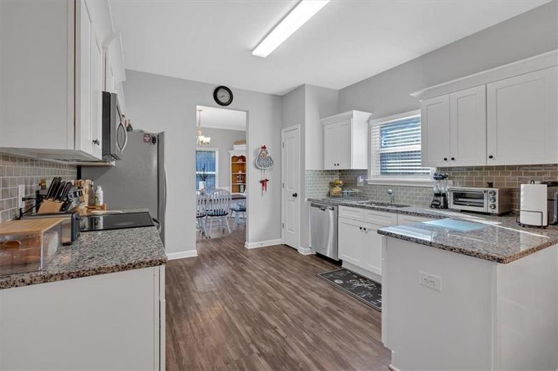 Image for property 10 SPRINGMONT Drive, Cartersville, GA 30120