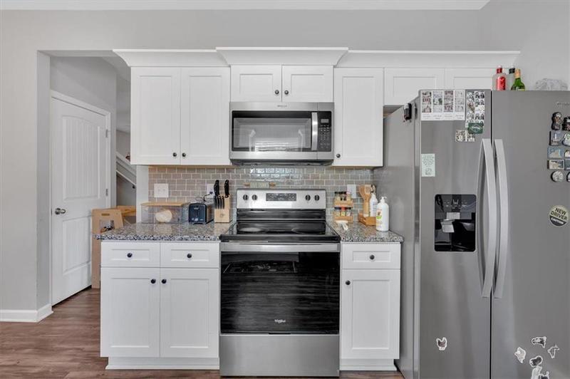 Image for property 10 SPRINGMONT Drive, Cartersville, GA 30120