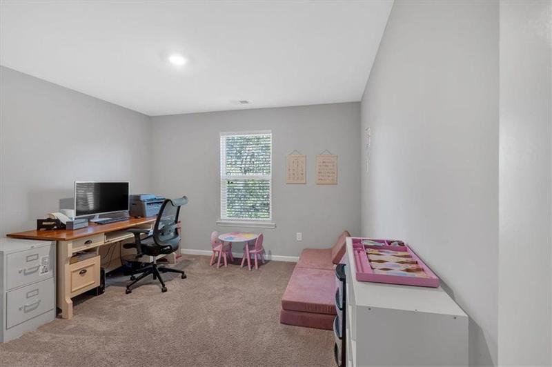 Image for property 10 SPRINGMONT Drive, Cartersville, GA 30120