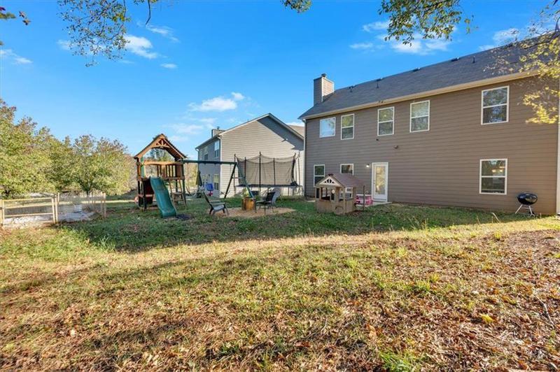 Image for property 10 SPRINGMONT Drive, Cartersville, GA 30120
